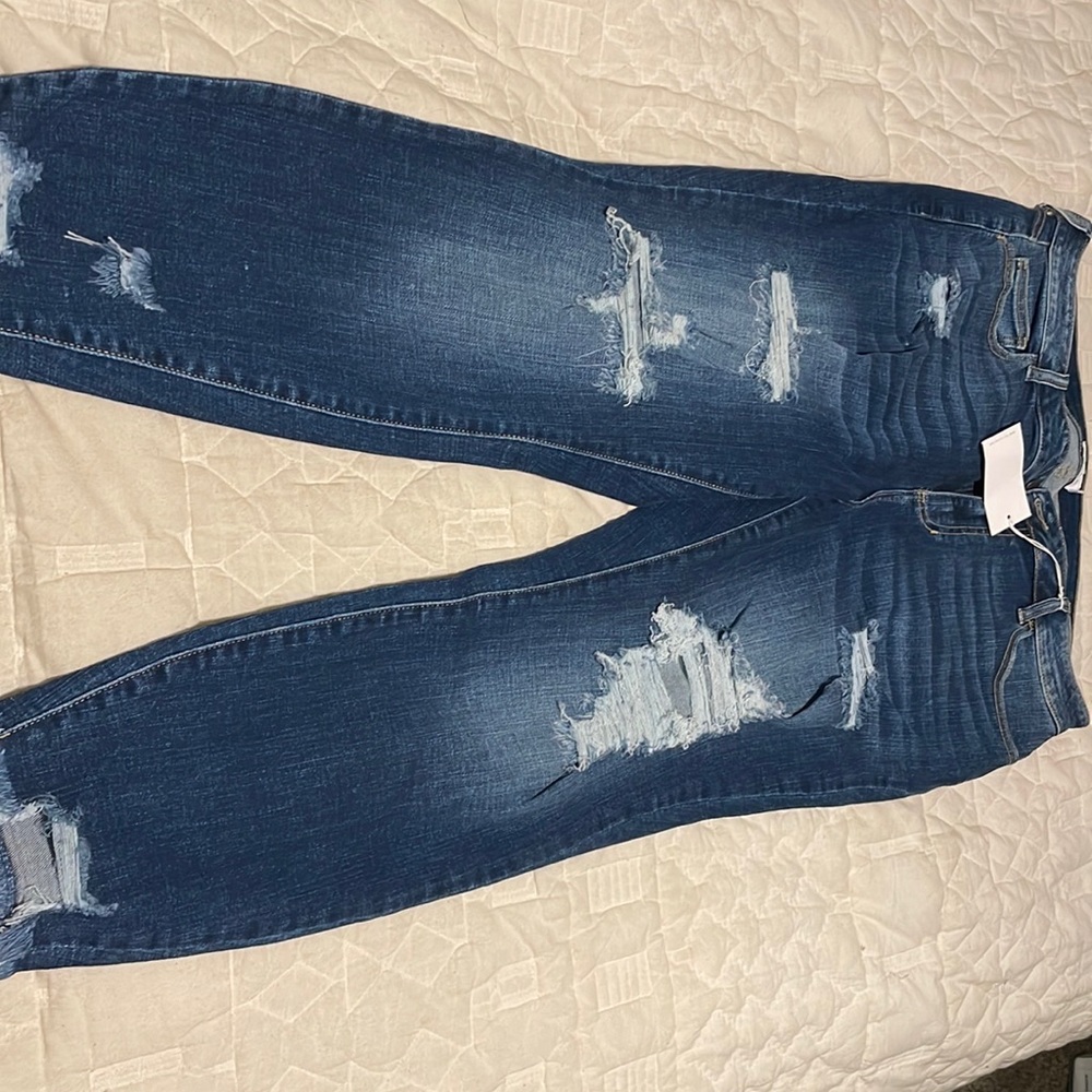 Cello distressed skinny jeans. Size 18. NWT!